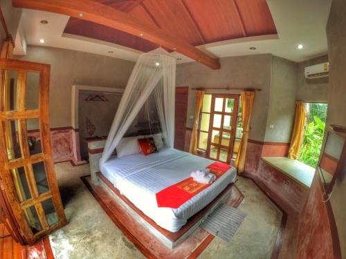 Phangnga Resort | Palms Hill Resort