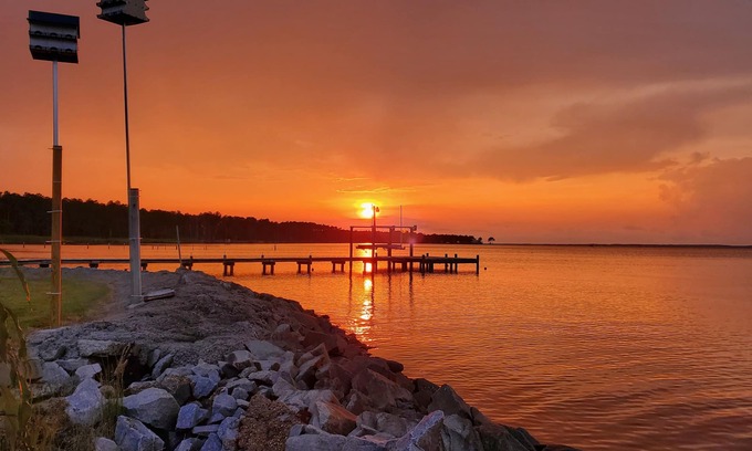 Hobucken House | Pamlico Paradise w/private boat ramp and dock