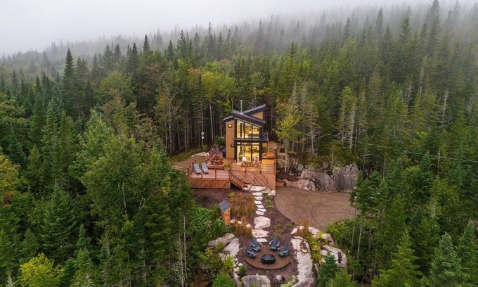 Lac Beauport Ski Chalet | Panörama: Mini house in nature