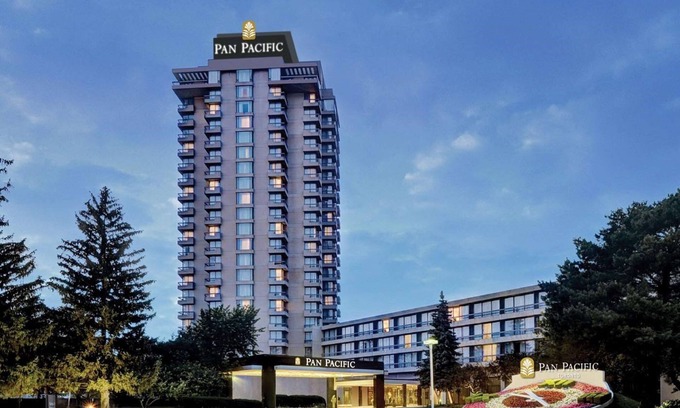 North York Hotel | Pan Pacific Toronto
