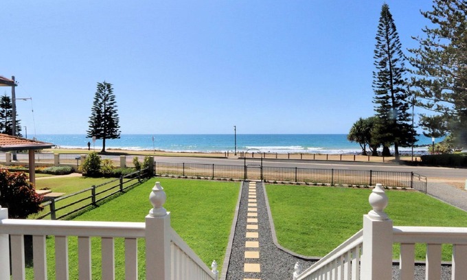 Bargara House | Pandanus House - Esplanade Baragra