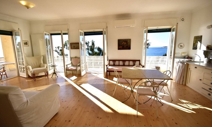 Ospedaletti Apartment | Panorama Apartment in Ospedaletti by Wonderful Italy