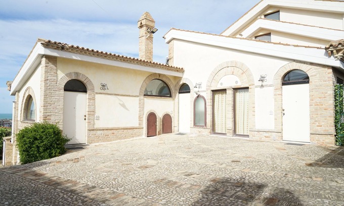 Marina di Vasto Condo | Panorama Rooms 1