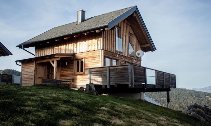 Bad Sankt Leonhard im Lavanttal Ski Chalet | Panorama & tranquillity: Chalet with sauna,large terrace & mountain views(1650m)