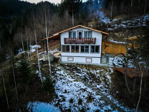 Brosteni Other | Panoramic Escape