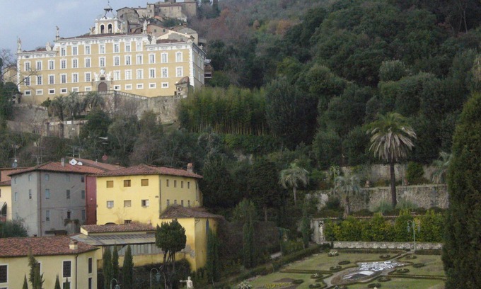Collodi Apartment | panoramic, front Collodi Garden
