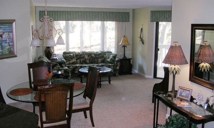 Shipyard Plantation Condo | PANORAMIC GOLF LAGOON VIEW,WALK TO BEACH, BEACH LOCKER,GAS GRILLS,LOVELY POOL
