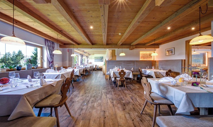 Cornedo All'isarco Hotel | Panoramic hotel in the Dolomites, South Tyrolean specialties, sauna and whirlpool