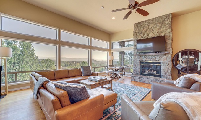 Payson House | Panoramic Views: Luxe Payson Paradise!
