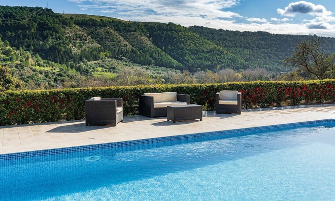 Ragusa Villa | Panoramic Villa with PRIVATE POOL and Modern Comforts in Ragusa Ibla