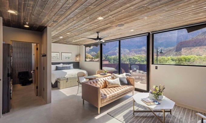 Zion National Park South Entrance Apartment | Panoramic Zion Loft | Unit 2
