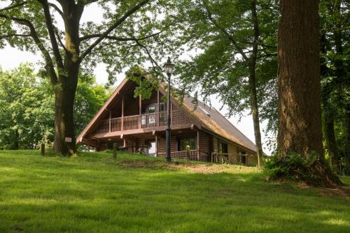 Pentrefelin Ski Chalet | Pantglas Hall Holiday Lodges and Leisure Club
