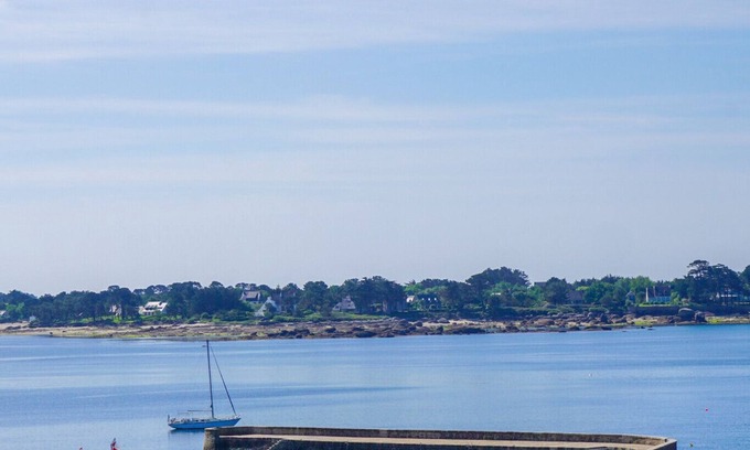 Concarneau Apartment | -PAOLO- BEAU T2, VUE MER ET PARKING