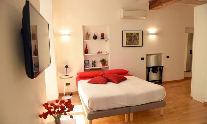 Como City Centre House | Papavero - Il Vicolo