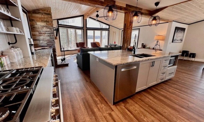 Wollaston Cottage | Paper-Birch Cottage on Wollaston Lake