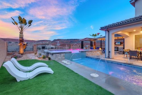 Washington House | Paradise at 3 Pools at Paseos 1373 Resort Private Kiddy Pool, Adult Pool, Hot Tub, & more