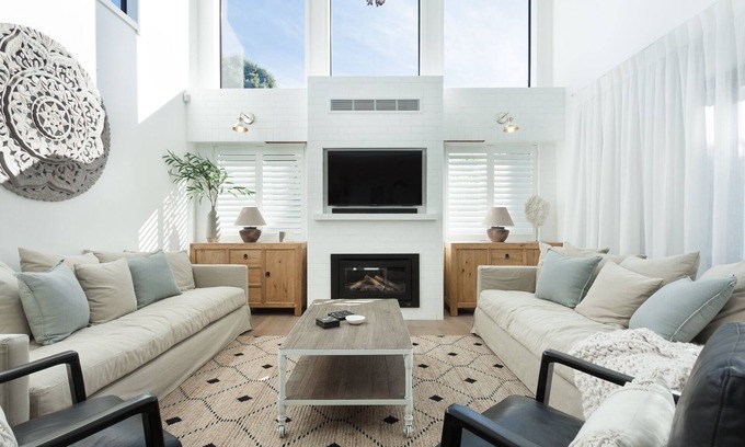 Papamoa Beach House | Paradise Beach 3 Bedroom Luxury Barn Accommodation