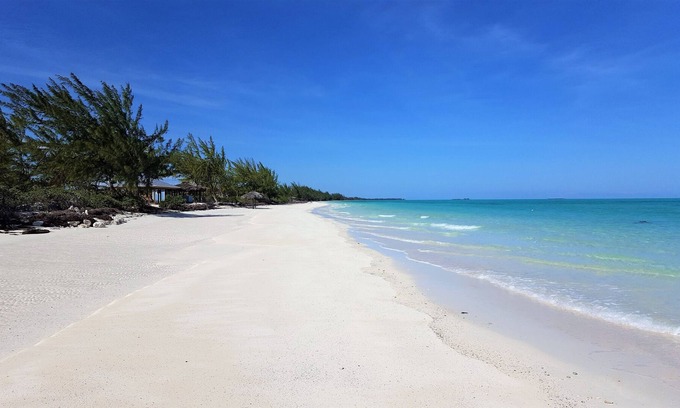 Kemps Bay House | Paradise Beach South Andros