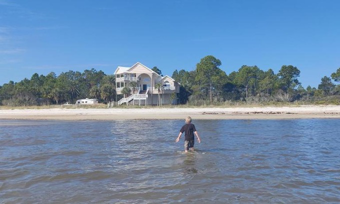 Carrabelle Villa | Paradise by the Sea