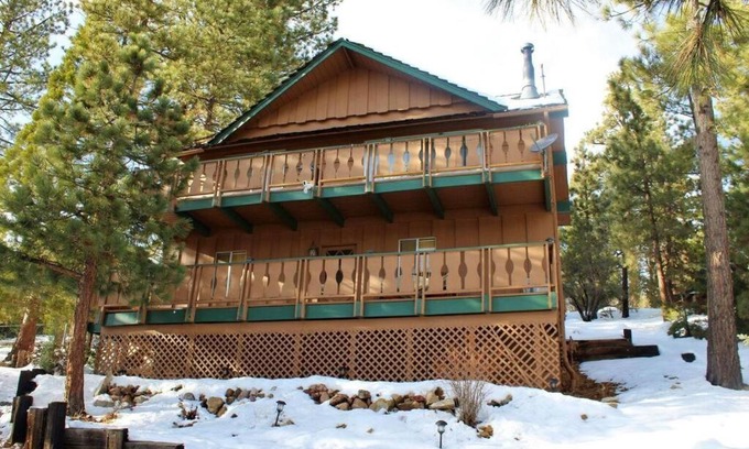 Whispering Forest House | Paradise Cabin