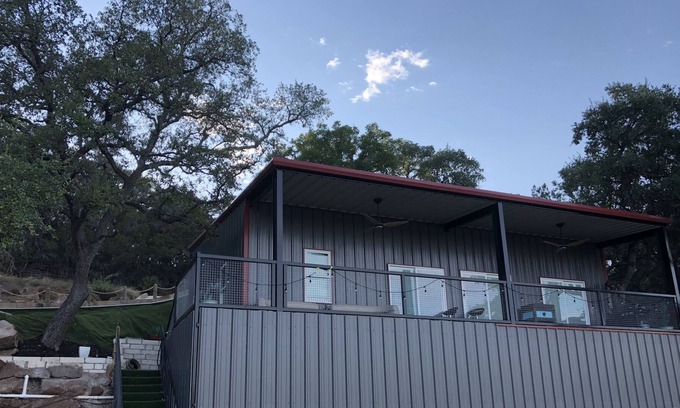 Council Creek South House | Paradise Cliff