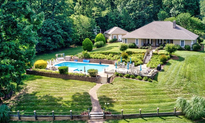 Troutman House | Paradise Cove on Lake Norman, 5.5 acres