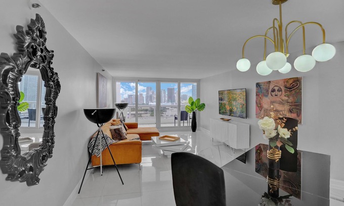 Downtown Miami Condo | Paradise Found! 4 Bedroom Condo with Water and Miami Skyline Views