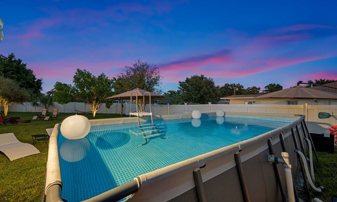 Bradenton House | Paradise Haven- Amazing 4BR Oasis With Pool