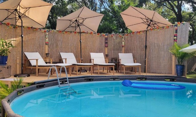 Northwest Pensacola Bed & Breakfast | Paradise Home Away From Home
