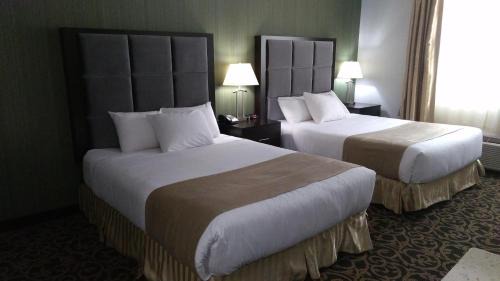 Redwater Hotel | Paradise Inn and Suites Redwater