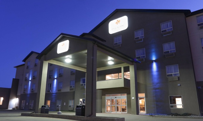 Valleyview Hotel | Paradise Inn & Suites Valleyview