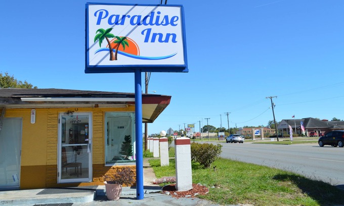 Bay City Hotel | Paradise Inn