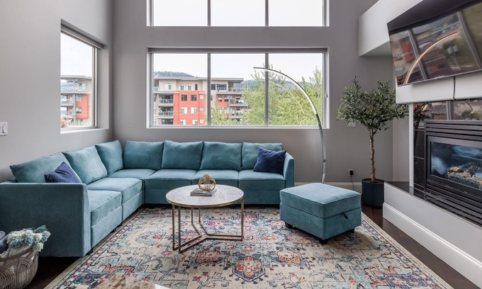 Okanagan-Similkameen Condo | Paradise Lofts (The Oasis) - Lakeviews -1 block to the beach