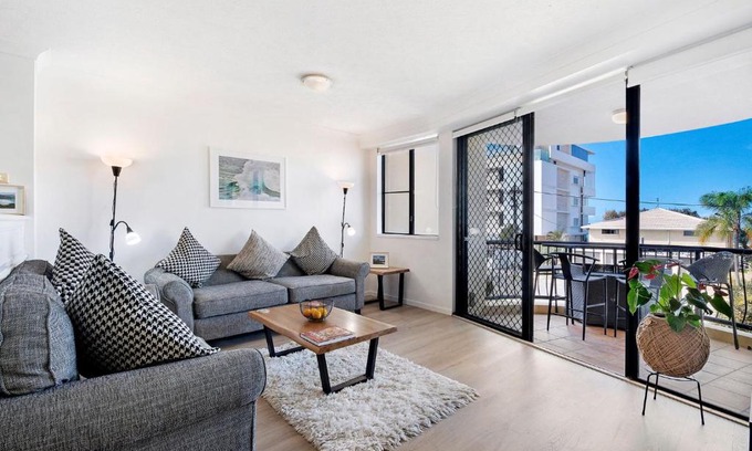 Miami Apartment | Paradise Ocean 2 Bedroom Apartment - CoastHM