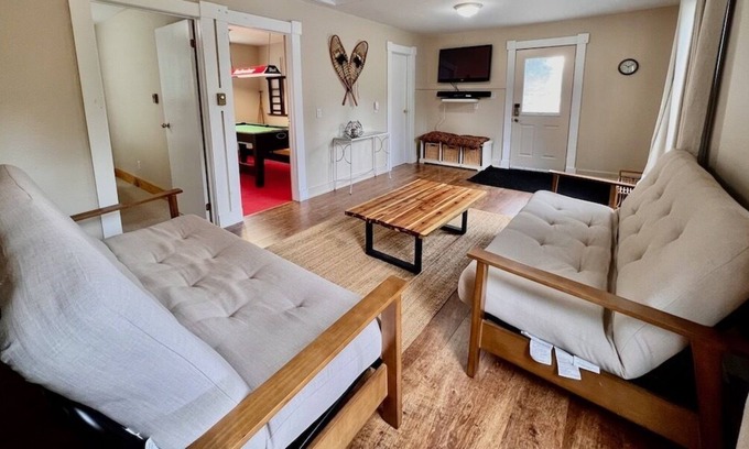 Fenelon Falls Cottage | Paradise On Sturgeon Lake