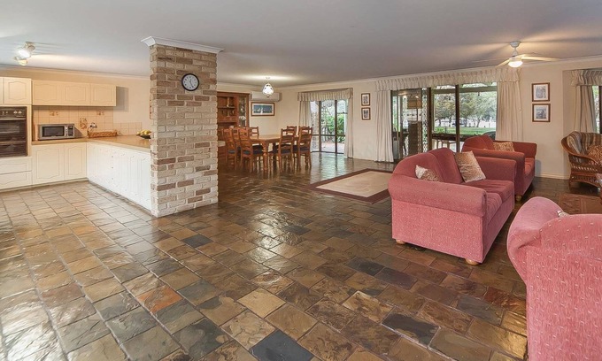 South Yunderup House | Paradise on the Murray River