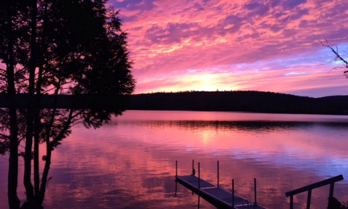 Embden House | Paradise on the Lake!