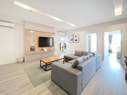 Tanjung Aru Apartment | Paradise Perch Tanjung Aru Inifnity Pool 2BR