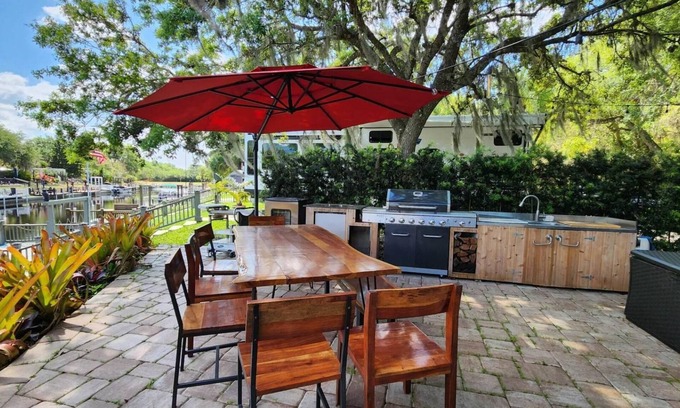 River Ranch RV Rental | Paradise Place Waterfront Campsite River Ranch! 445