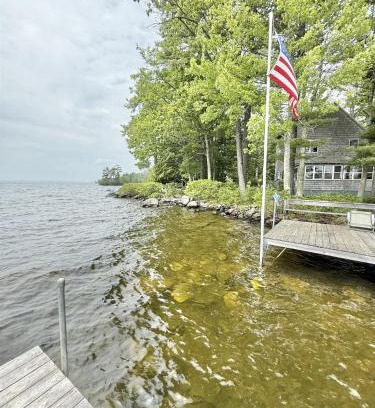 South Casco House | PARADISE POINT LIMIT 10 cottage