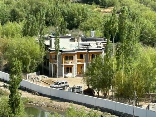 She House | Paradise Shey 水森シェ