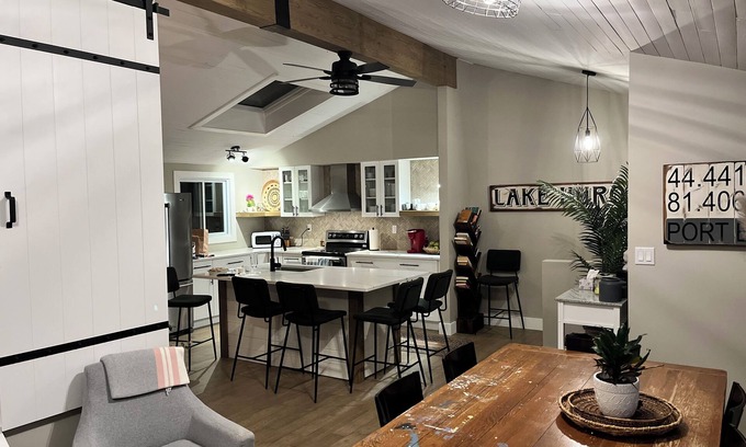 Port Elgin Cottage | Paradise! Steps from Lake Huron