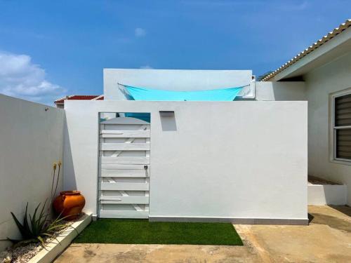 Washington House | Paradise Studio Aruba