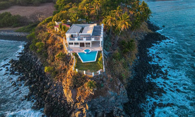El Cuco Hotel | Paradise Surf Hotel
