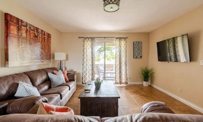Las Casitas De Paradise Village Condo | Paradise Valley Paradise/Ground Unit