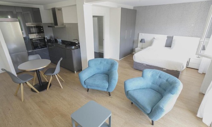 Bayonne Apartment | Parc 709 Bayonne