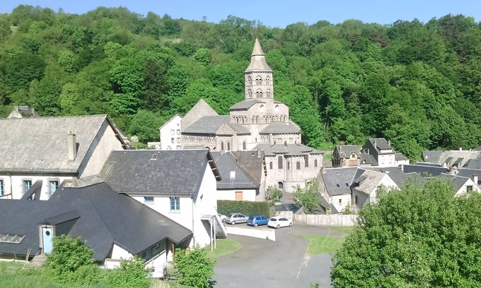 Orcival Apartment | Parc Naturel des Volcans d'Auvergne, Sancy, Orcival.