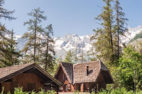 Courmayeur Ski Chalet | Parcheggio-Camino-WiFi - Chalet immerso nella Natura