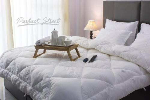Sushant Lok Apartment | Parfait Street 2Bhk service apartment near Fortis