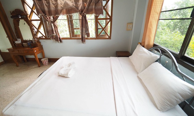 Pua Hotel | Parichart Place